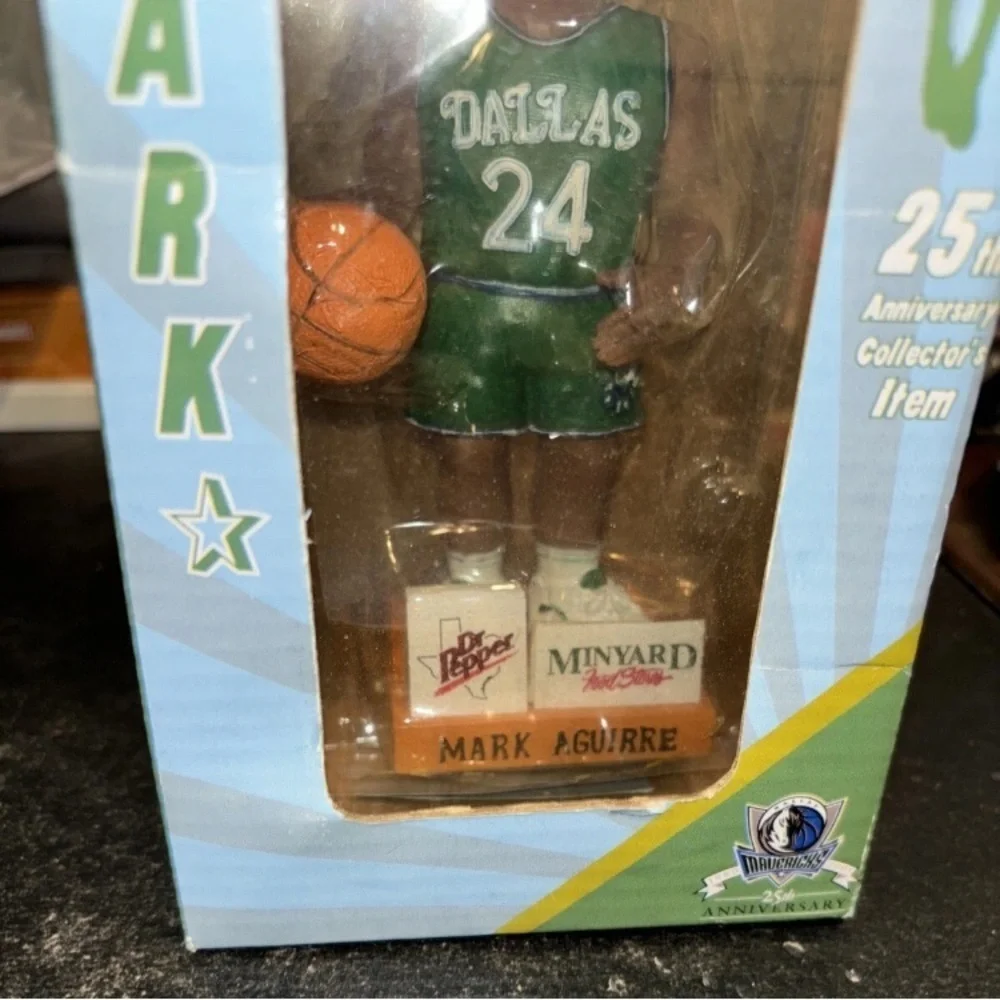 Mavs Legends bobble head